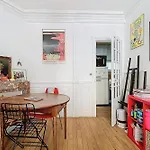 Cosy Apartment Near Buttes-Chaumont & Mouzaia